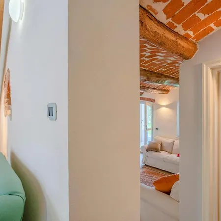 1 Bedroom Cozy Home In Ferrere *