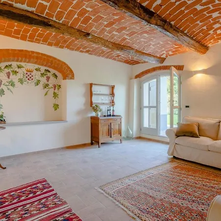 1 Bedroom Cozy Home In Ferrere Сasa de vacaciones *
