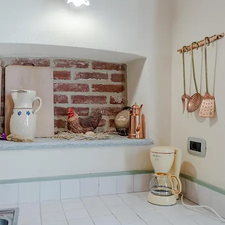 1 Bedroom Cozy Home In Ferrere *