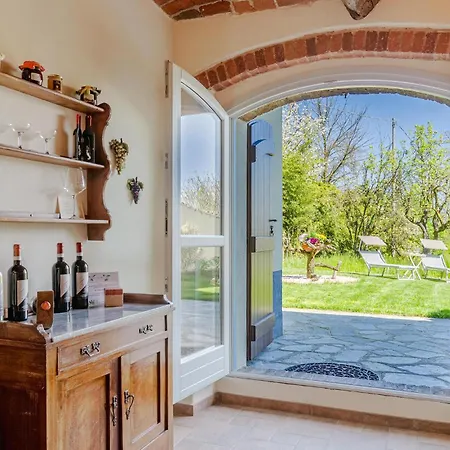 1 Bedroom Cozy Home In Ferrere *