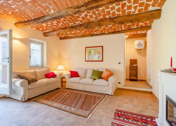 Casa vacanze Gorgeous In With Kitchen Ferrere